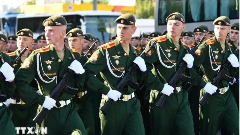 Quân nhân tham gia Lễ duyệt binh Kỷ niệm 80 năm Ngày Chiến thắng phátxít tại Moscow, Nga ngày 9-5-2025. Ảnh: THX/TTXVN