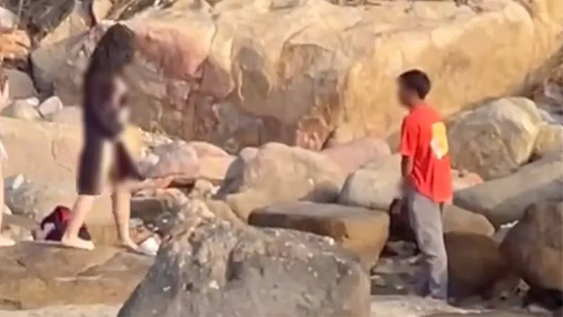TP Nha Trang làm việc với kẻ biến thái khoe "của quý" trước các cô gái