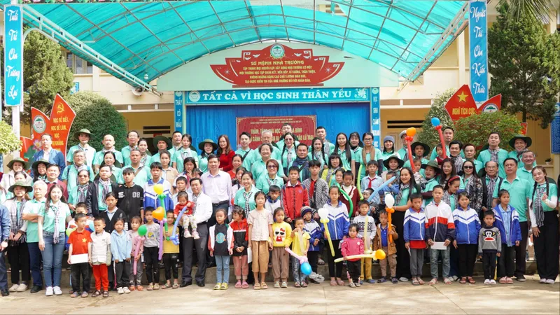 Hành trình về nguồn “Theo dấu chân cuộc Tổng tiến công và nổi dậy mùa Xuân năm 1975”