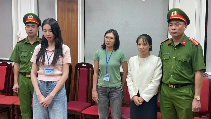 Bắt tạm giam Hoa hậu Nguyễn Thúc Thùy Tiên