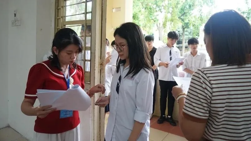 Đảng ủy Bộ GD-ĐT đề nghị tăng cường chỉ đạo của tỉnh ủy, thành ủy trong tổ chức thi tốt nghiệp THPT 2025