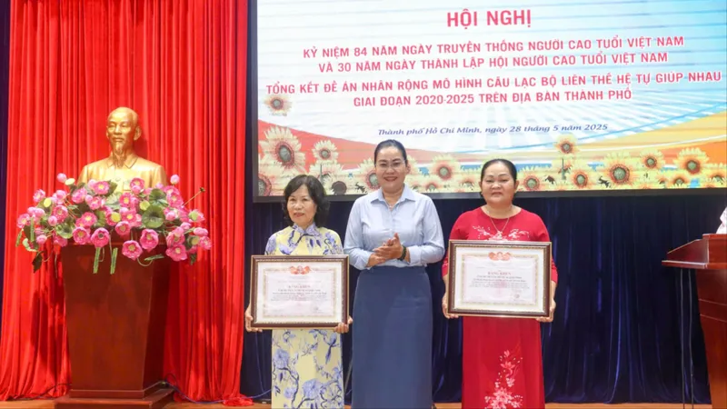 Lan tỏa hiệu quả mô hình Câu lạc bộ Liên thế hệ tự giúp nhau 