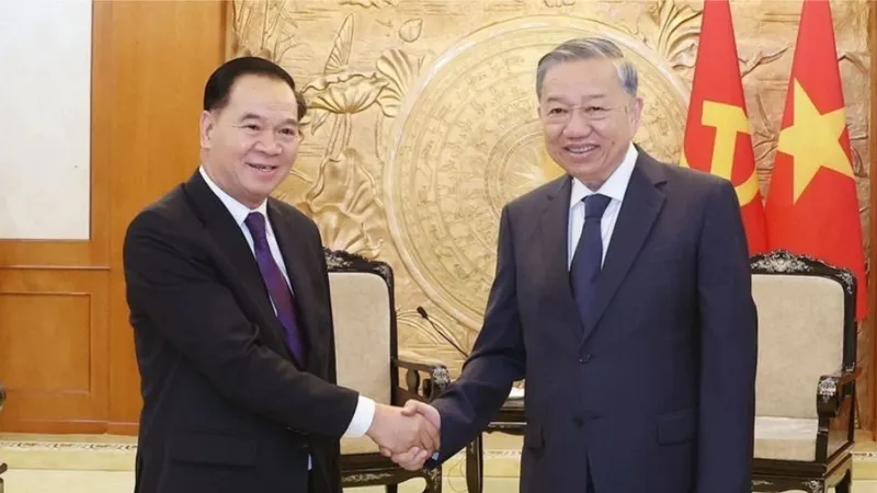 Tổng Bí thư Tô Lâm tiếp Chánh Văn phòng Trung ương Đảng Nhân dân Cách mạng Lào