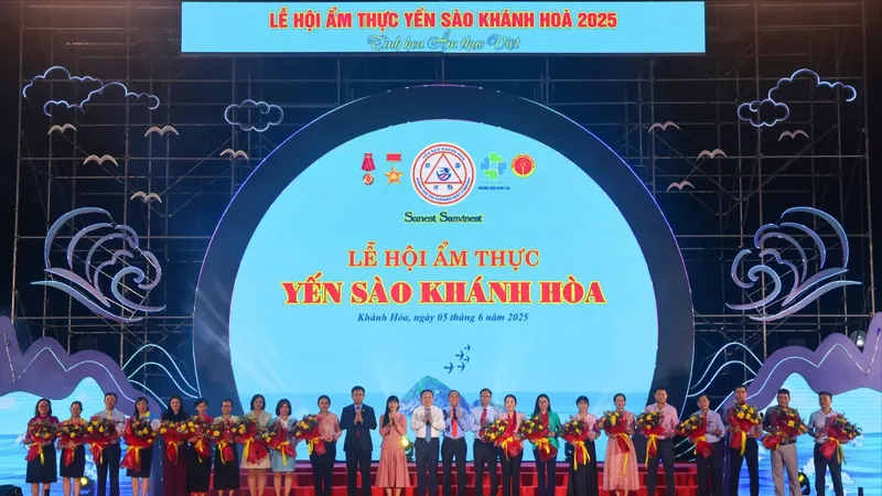 Khai mạc Lễ hội Ẩm thực Yến sào Khánh Hòa 2025: Tôn vinh tinh hoa ẩm thực và giá trị cộng đồng 