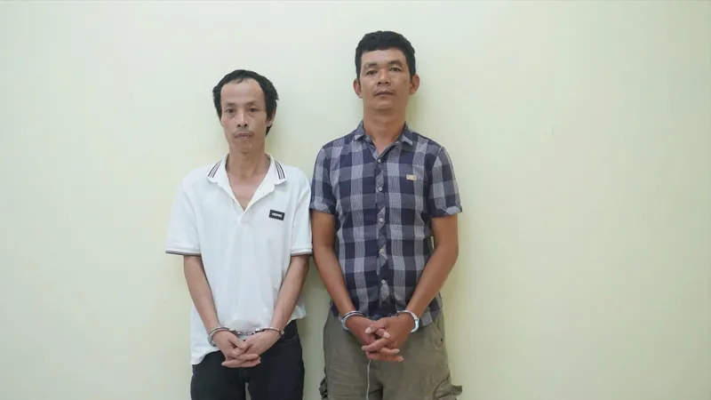 Bắt giữ 2 đối tượng xuyên tạc về Trung tướng Lê Hồng Nam