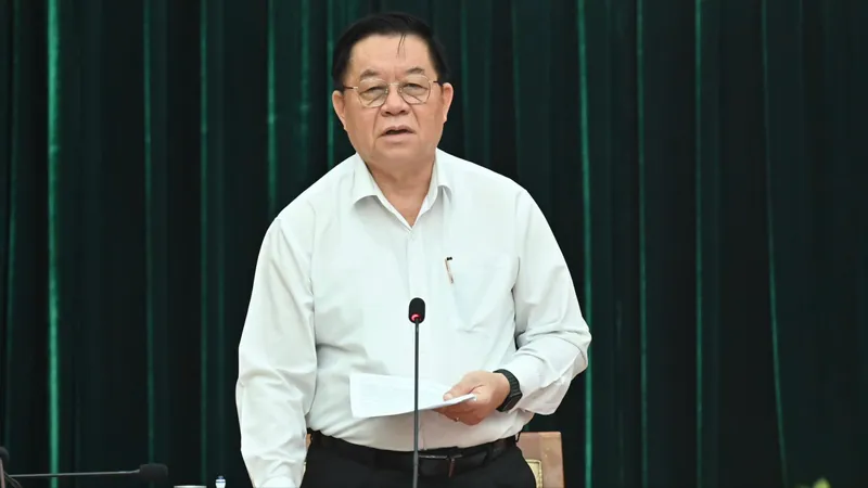 Trưởng Ban Tuyên giáo và Dân vận Trung ương Nguyễn Trọng Nghĩa làm việc với Thành ủy TPHCM