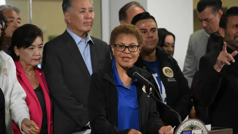 Thị trưởng Los Angeles của Mỹ, bà Karen Bass. Ảnh: KEITH BIRMINGHAM/ ORANGE COUNTY REGISTER/ SCNG