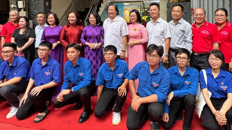 Ra mắt bảng hiệu Di tích lịch sử cấp quốc gia Trụ sở Báo Dân Chúng