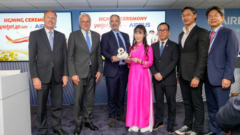 Vietjet đặt hàng mới 100 máy bay A320/A321neo