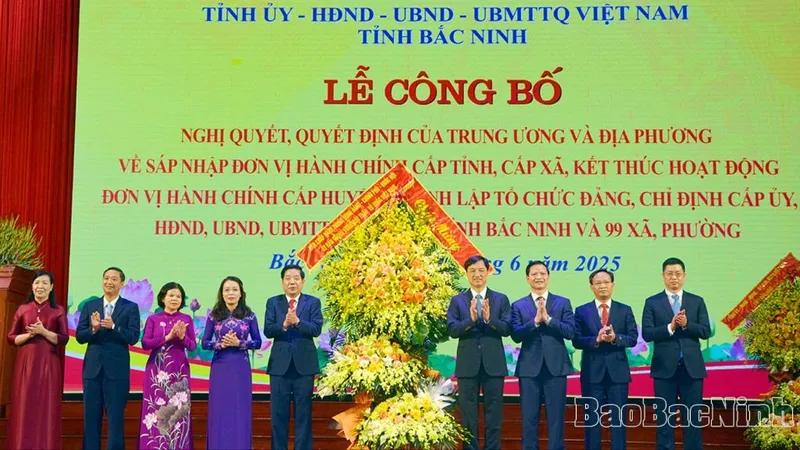 Lễ công bố các nghị quyết, quyết định của Trung ương và địa phương về sáp nhập đơn vị hành chính tỉnh Bắc Ninh 