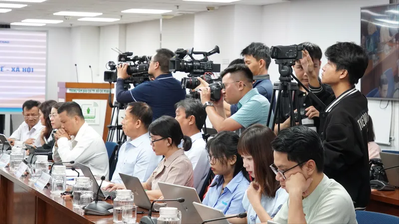 Tạm thời giữ nguyên các báo, đài thuộc UBND TPHCM 