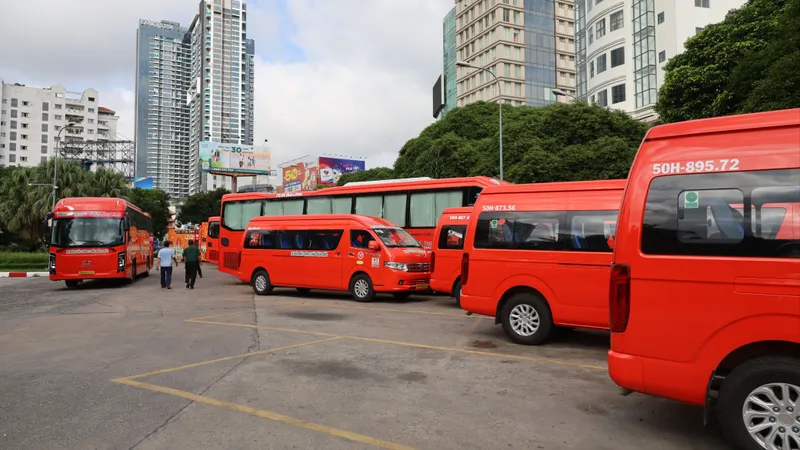 Cán bộ Bình Dương, Bà Rịa - Vũng Tàu chưa đi xe đưa rước về TPHCM làm việc