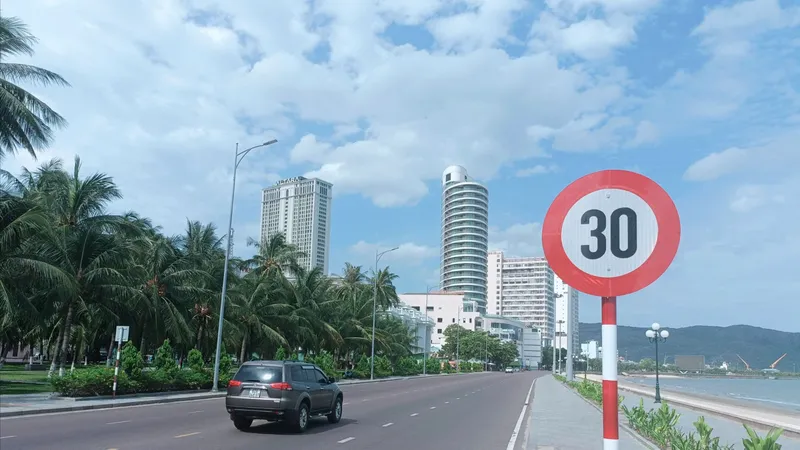 Nhiều lo ngại về biển báo tốc độ 30km/giờ ở phường Quy Nhơn