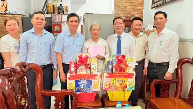 Lãnh đạo TPHCM tri ân Mẹ Việt Nam Anh hùng, cán bộ lão thành cách mạng 