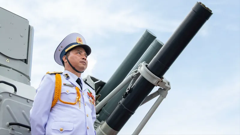 Vì một Việt Nam hùng cường 