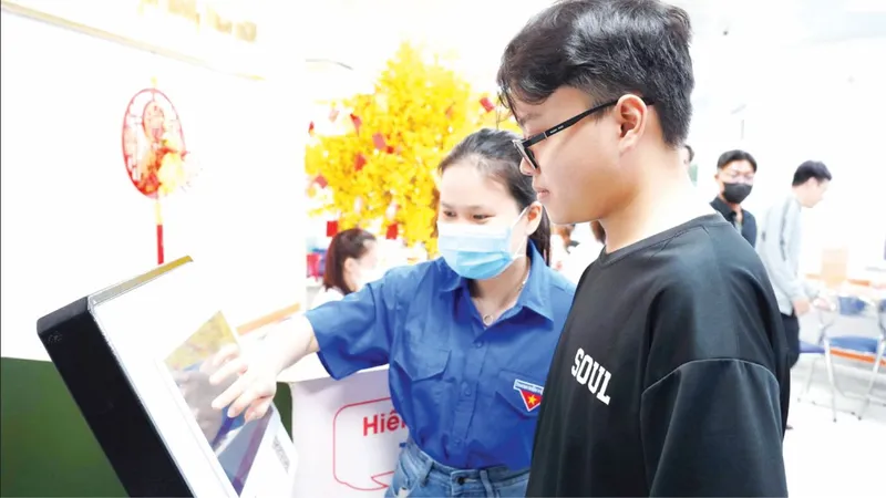  Chuyển đổi số phục vụ người bệnh