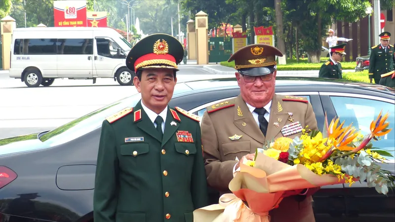 Khẳng định mối quan hệ trong sáng, thủy chung, bền chặt giữa Việt Nam và Cuba