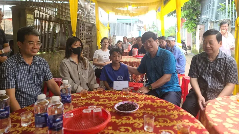 Thảm án ở Đắk Lắk: Xem xét vận động, hỗ trợ "người hùng" có điều kiện học tập