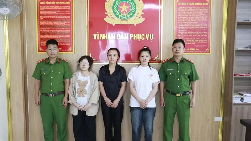Giải cứu 13 nạn nhân bị lừa bán sang Đặc khu kinh tế Tam Giác Vàng