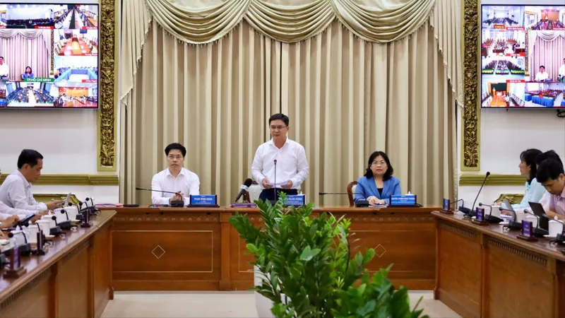 Đồng chí Nguyễn Mạnh Cường phát biểu kết luận hội nghị, chiều 19-9