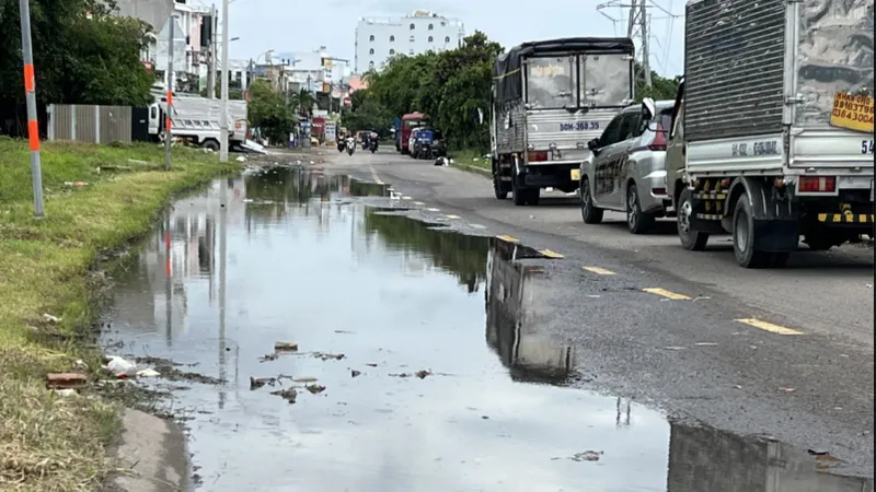 TPHCM: Tăng xử phạt, xóa "xe dù, bến cóc" trên đường Kha Vạn Cân