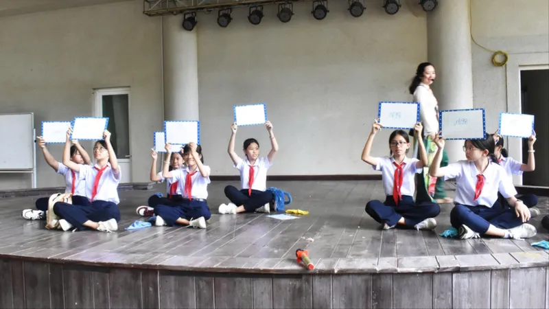 Nhiều hoạt động trải nghiệm giáo dục lịch sử - văn hóa cho học sinh