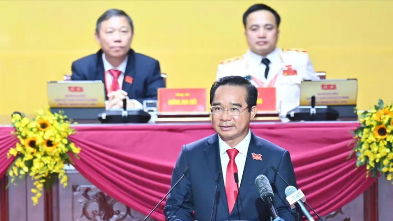 Định hướng “3 vùng - 1 đặc khu - 3 hành lang - 5 trụ cột” để TPHCM thành siêu đô thị 