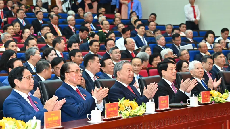 Long trọng khai mạc Đại hội đại biểu Đảng bộ TPHCM lần thứ I