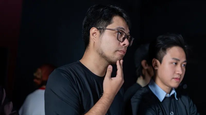 Đạo diễn Đinh Tuấn Vũ tái xuất điện ảnh