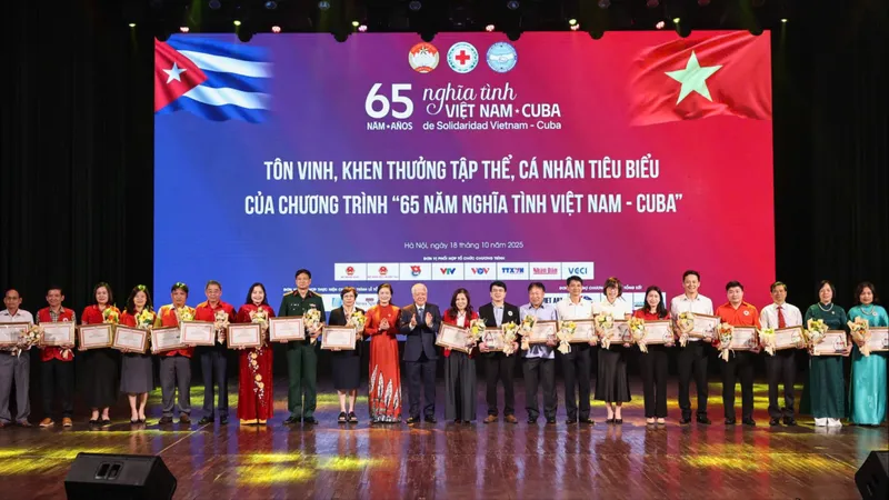 Vận động được 615 tỷ đồng ủng hộ nhân dân Cuba