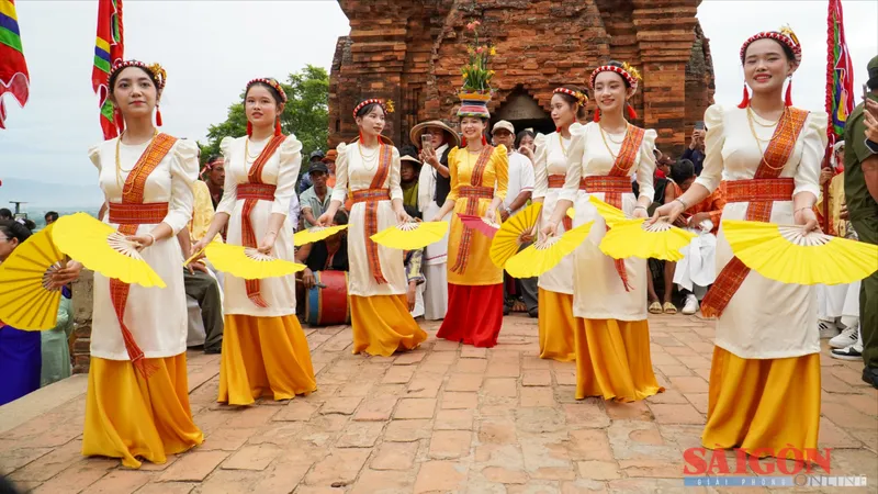 Khánh Hòa: Bảo tồn và phát triển Lễ hội Katê
