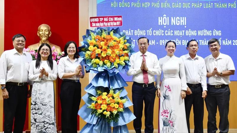 Đưa pháp luật đến gần dân bằng chuyển đổi số 