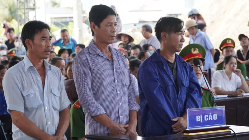 Cà Mau: Xét xử lưu động 2 vụ án liên quan IUU