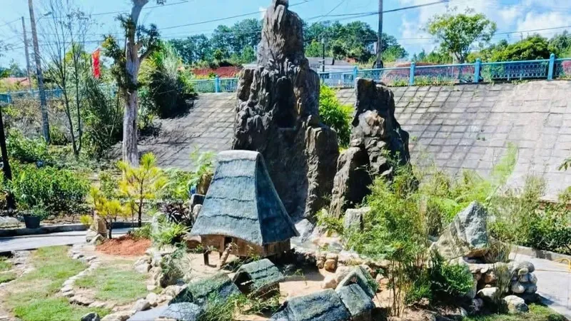 Công viên bích họa tri ân thầy cô giáo