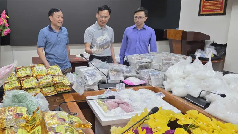 Phá đường dây ma túy 1.500 tỷ đồng do đối tượng bị truy nã quốc tế cầm đầu