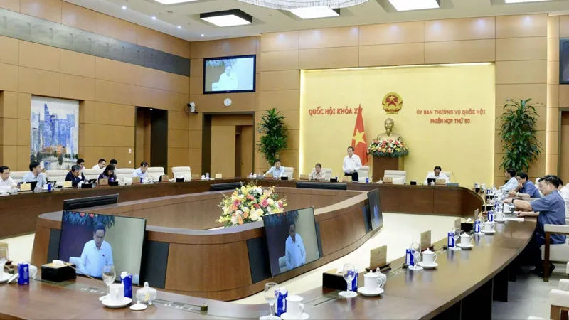 Quang cảnh một phiên họp của UBTVQH. Ảnh minh họa 