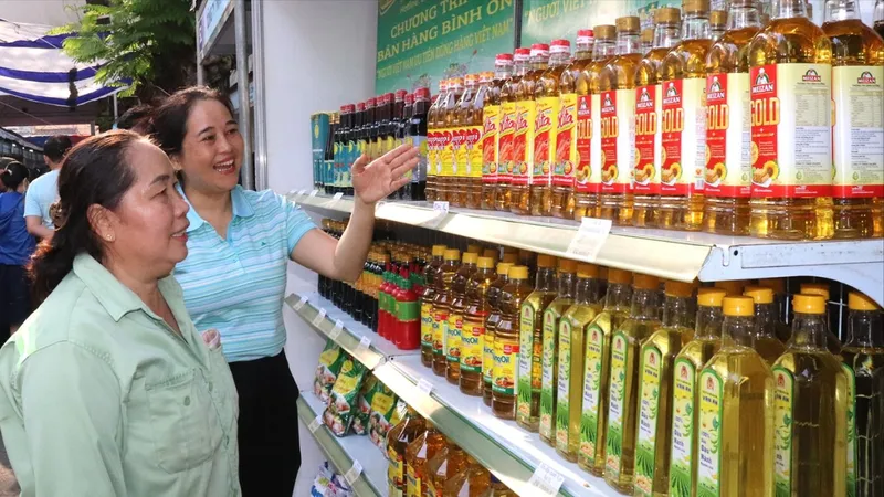 Ngóng tăng lương, chờ thưởng tết