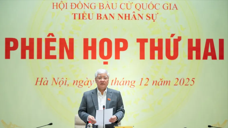 Phó Chủ tịch Thường trực Quốc hội, Phó Chủ tịch Thường trực Hội đồng Bầu cử quốc gia, Trưởng Tiểu ban Nhân sự Đỗ Văn Chiến phát biểu