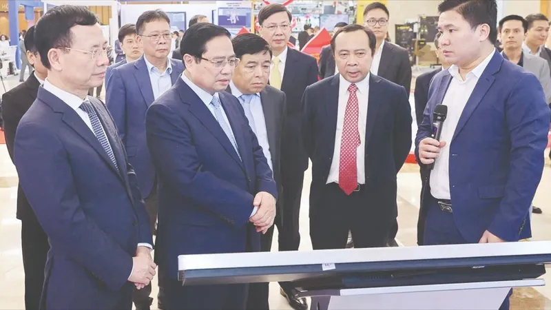 Hình thành các “tổ hợp công nghiệp kỹ thuật số” quy mô lớn