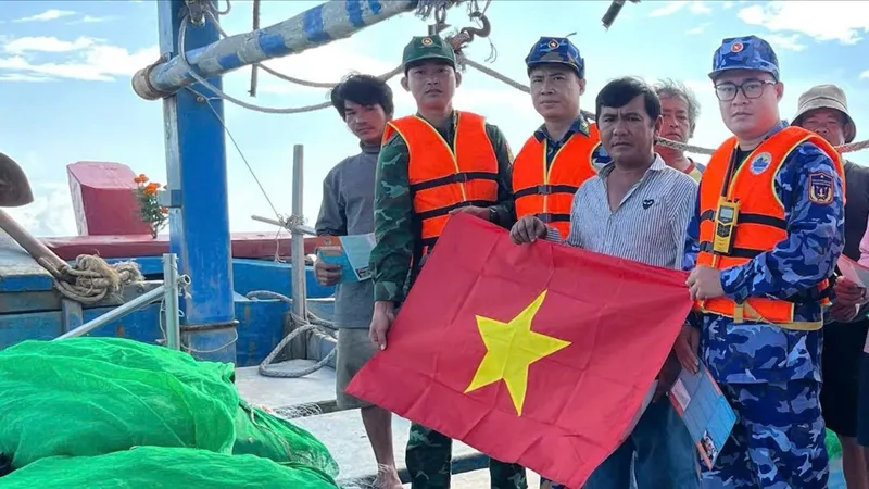 Bộ đội Cụ Hồ trên những “trận tuyến” thời bình - Bài 2: Không gian mạng - mặt trận thông tin mới