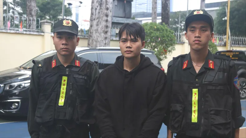 Bắt nhóm người cưỡng đoạt tài sản núp bóng doanh nghiệp mua bán nợ