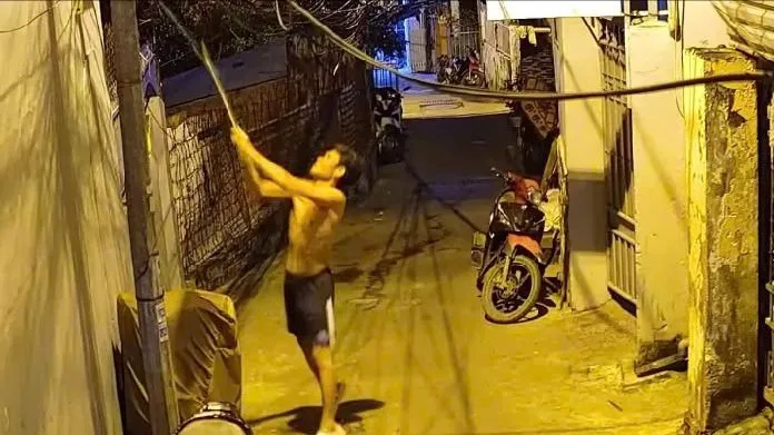 Khánh Hòa: Khởi tố đối tượng đập phá camera an ninh của công an