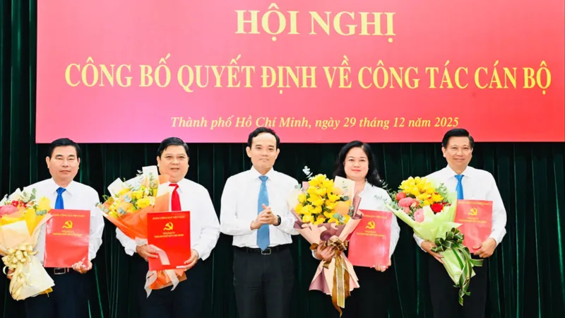 TPHCM chỉ định 3 Ủy viên Ban Thường vụ Thành ủy về làm Bí thư phường Bình Dương, Bến Cát, Lái Thiêu
