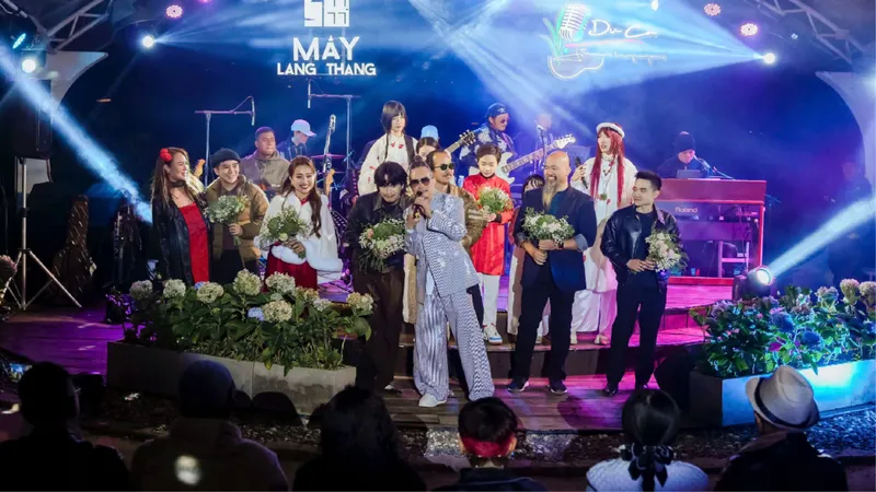 Đêm du ca “Cay” đồng hành cùng “Áo ấm đến trường” 