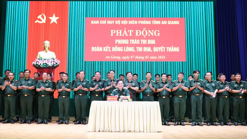Các cơ quan, đơn vị ký kết giao ước thi đua
