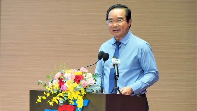 Chủ tịch UBND TPHCM Nguyễn Văn Được phát biểu tại hội nghị - Ảnh: THANH HÙNG