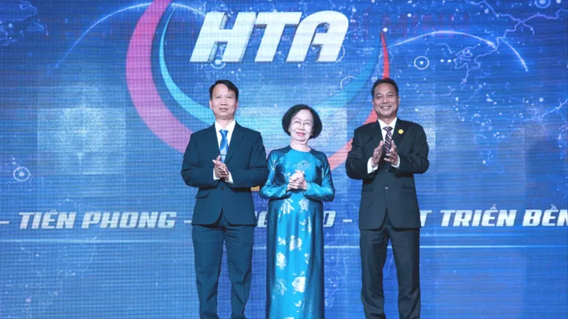 Bà Nguyễn Thị Khánh tiếp tục giữ chức Chủ tịch Hiệp hội Du lịch TPHCM