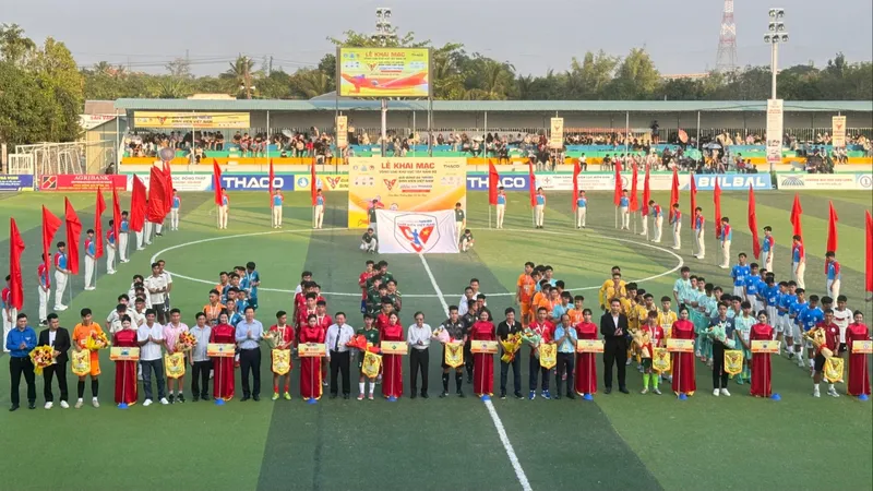 Khai mạc Giải bóng đá Thanh Niên sinh viên VN lần IV-2026 Cúp THACO (khu vực Tây Nam bộ)
