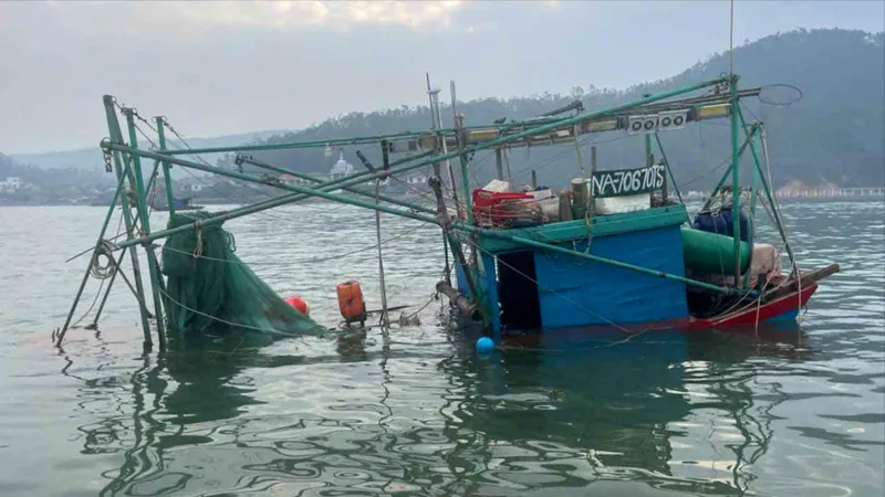 Hiện trường tàu cá xảy ra sự cố 