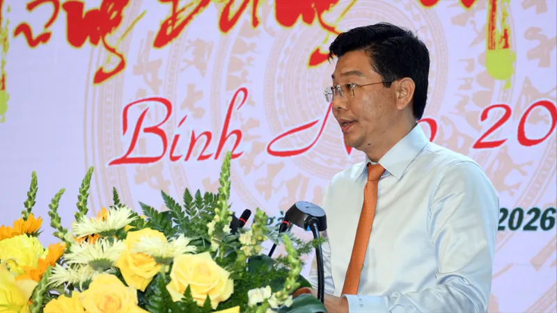 Đồng chí Nguyễn Mạnh Hùng, Ủy viên Trung ương Đảng, Phó Bí thư Thường trực Tỉnh ủy, Chủ tịch HĐND tỉnh Tây Ninh phát biểu tại họp mặt